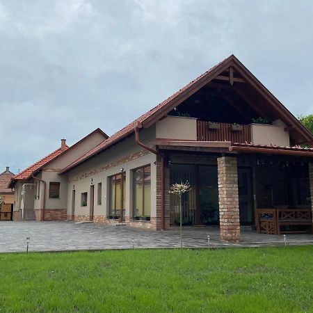 Hotel Benige Vendeghaz Demjén Zewnętrze zdjęcie