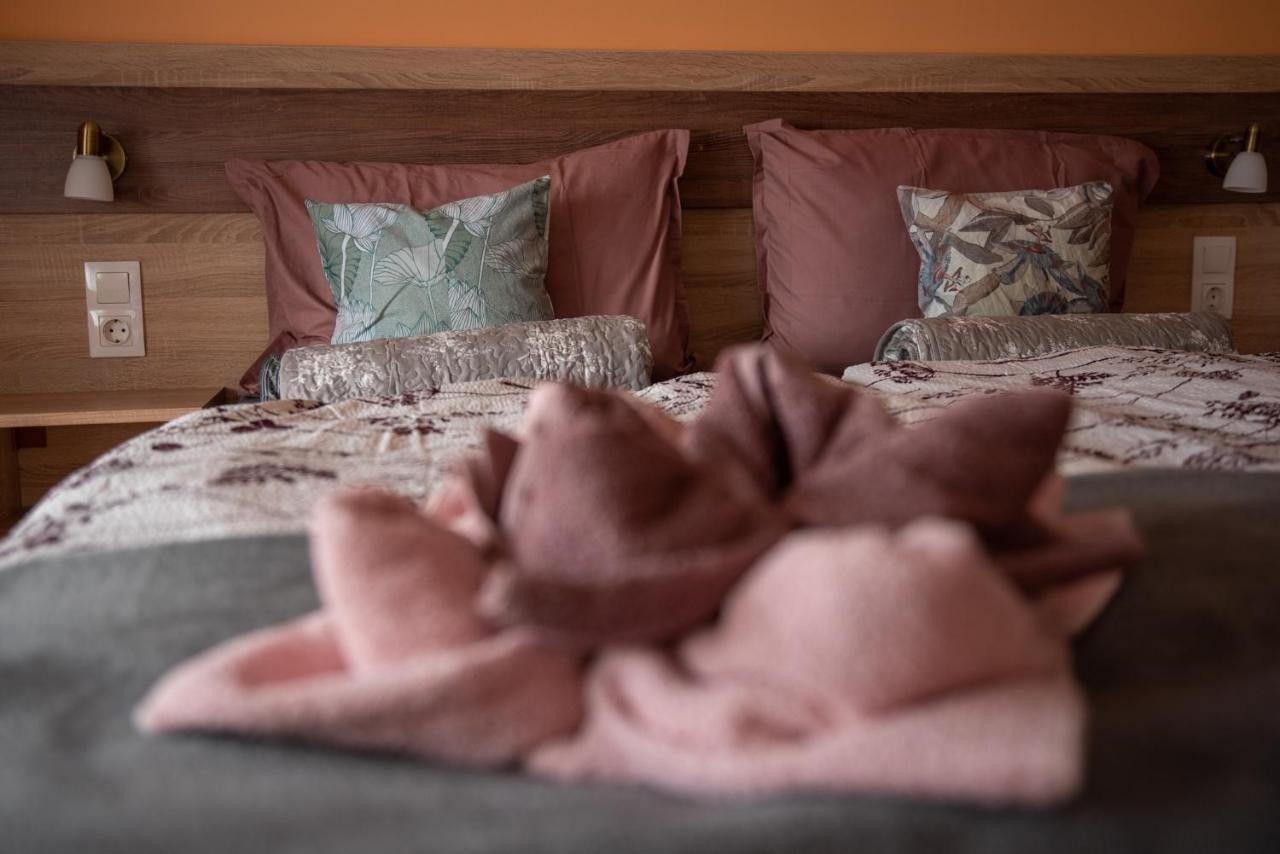 Hotel Benige Vendeghaz Demjén Zewnętrze zdjęcie