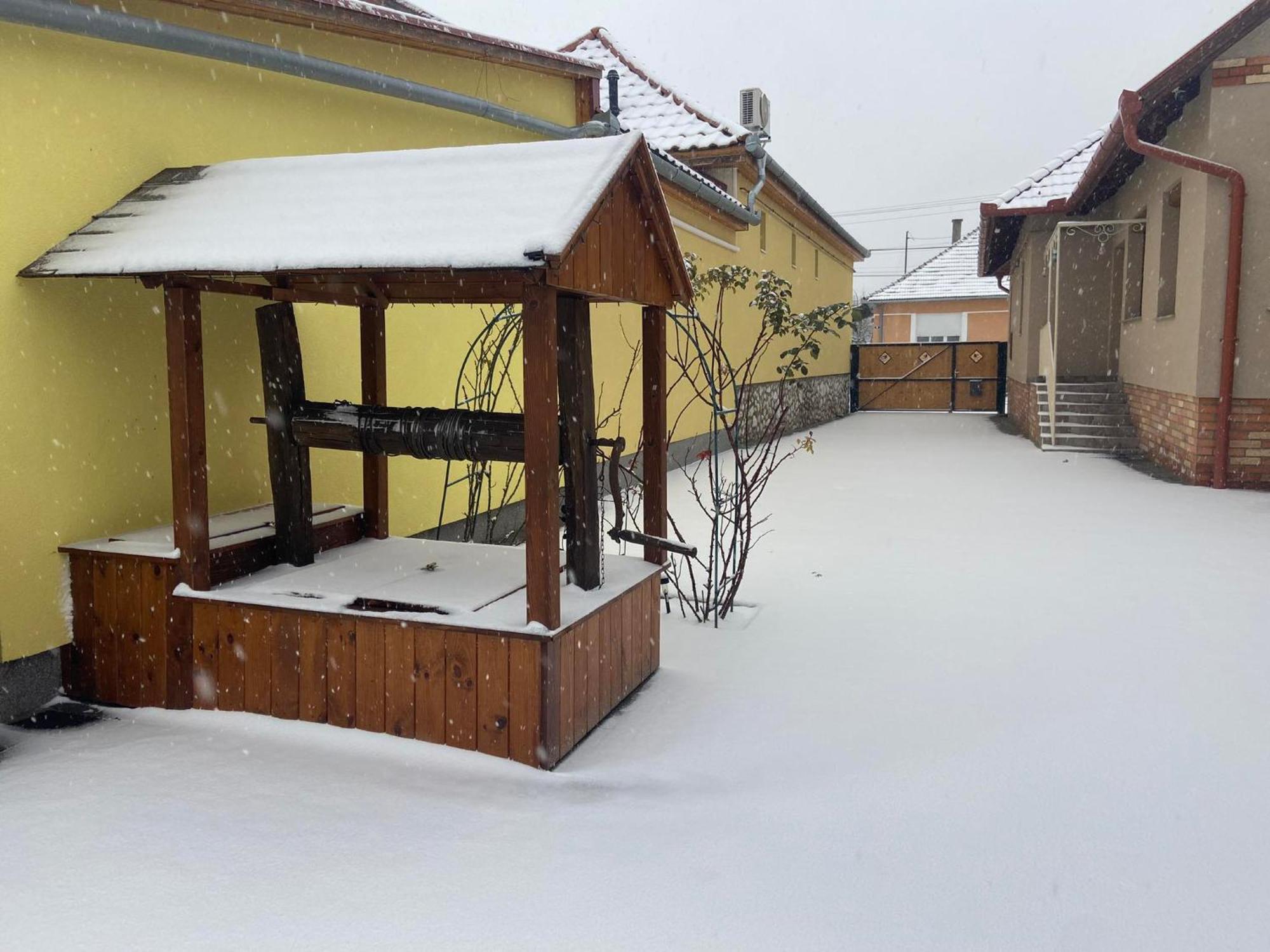 Hotel Benige Vendeghaz Demjén Zewnętrze zdjęcie